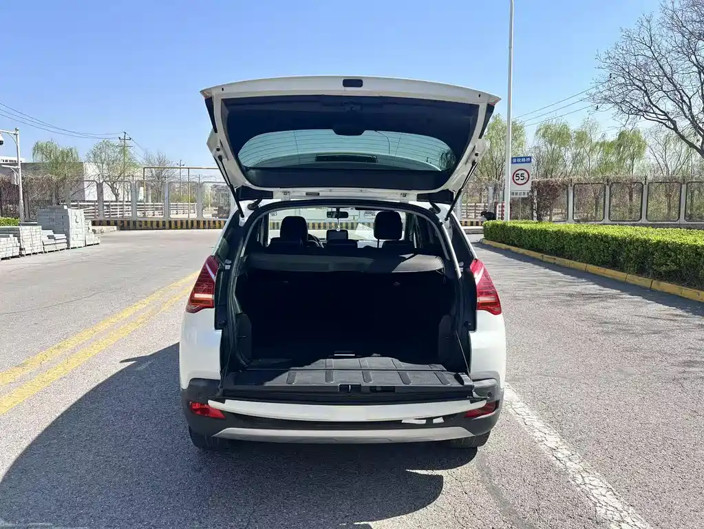 Peugeot 3008 2014 — фото 17