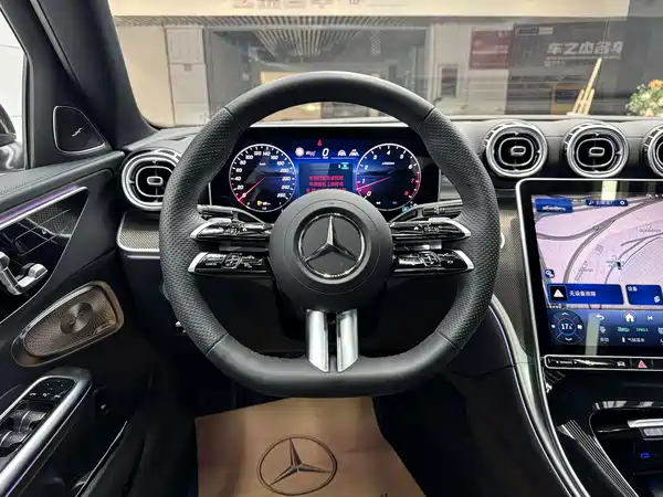 Mercedes-Benz C-Class 2025
