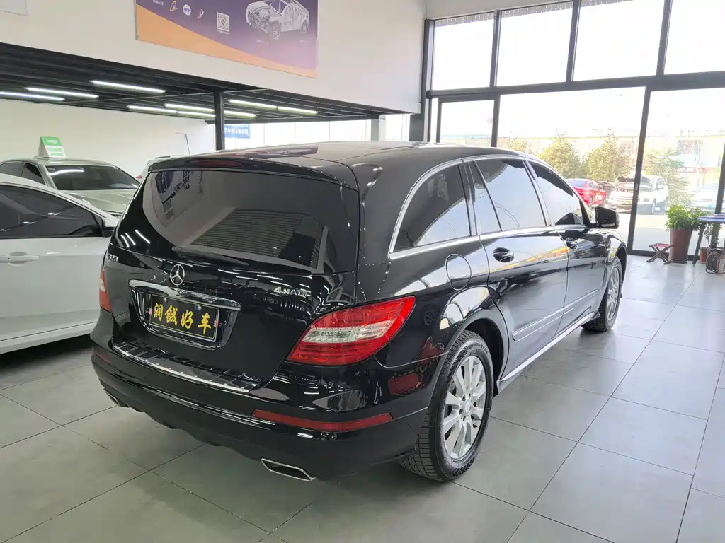 Mercedes-Benz R-Class 2017 — фото 4