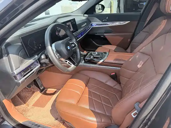 BMW 7 Series 2024