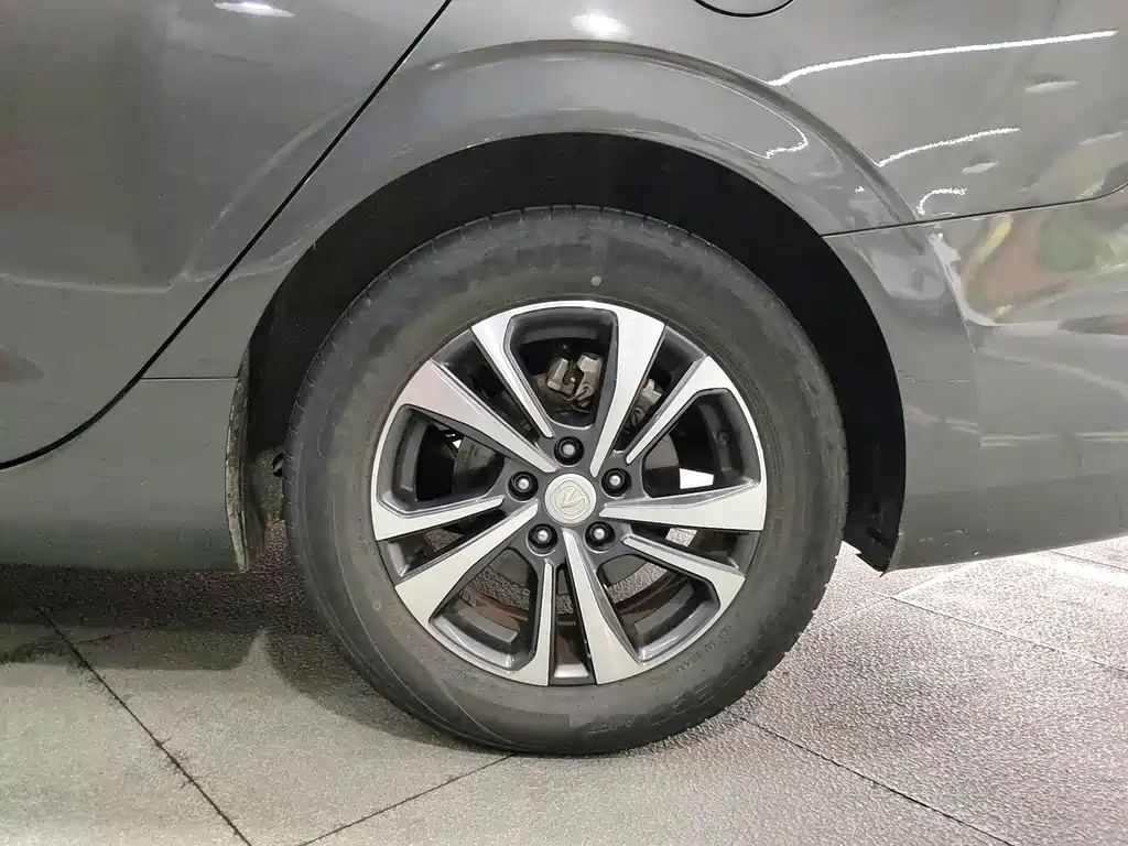 Changan Escape 2022 — фото 16