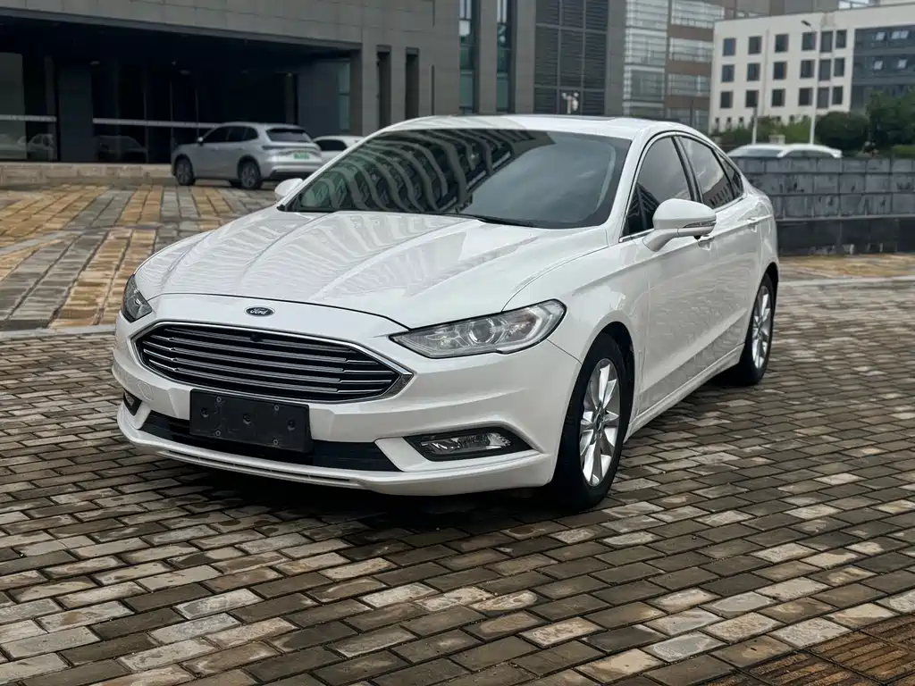Ford Mondeo 2018 — фото 3