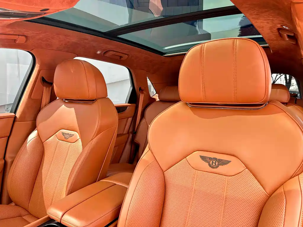 Bentley Bentayga 2022 — фото 16