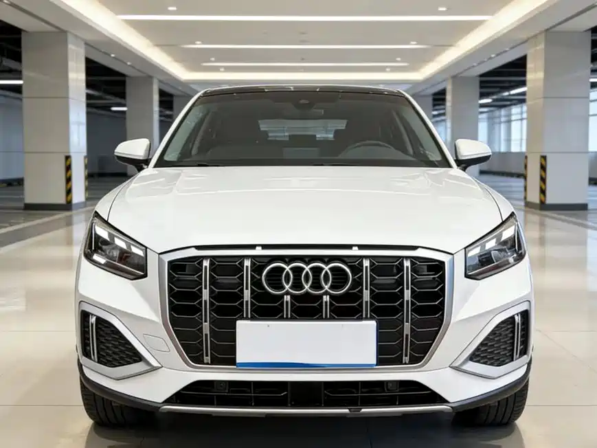 Audi Q2L 2023 — фото 2
