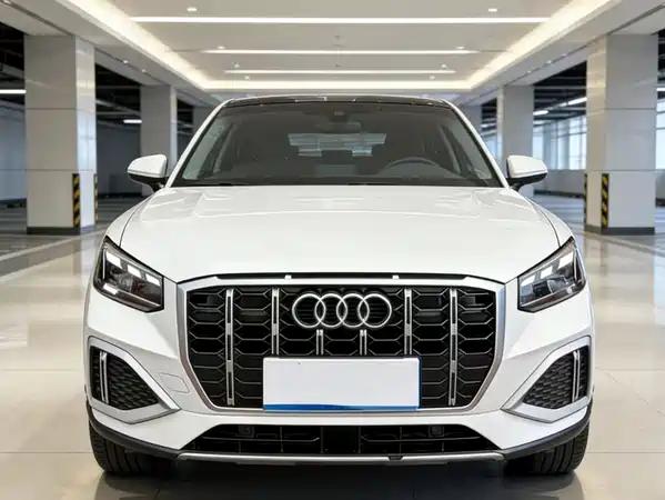 Audi Q2L 2023