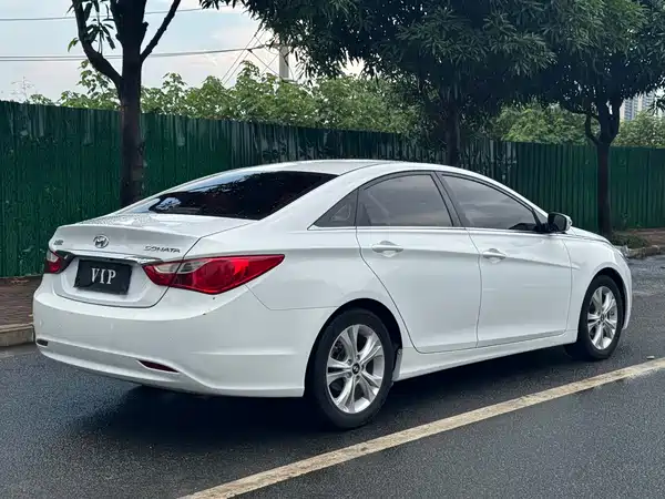 Hyundai Sonata 2013
