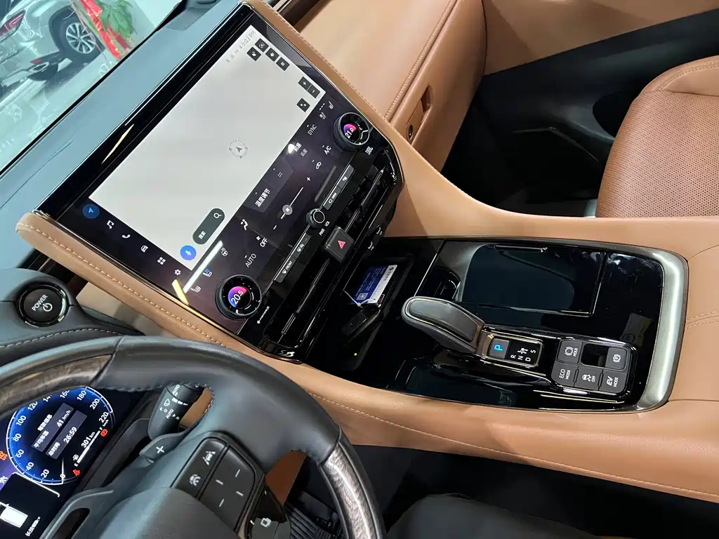 Toyota Vellfire 2024 — фото 27