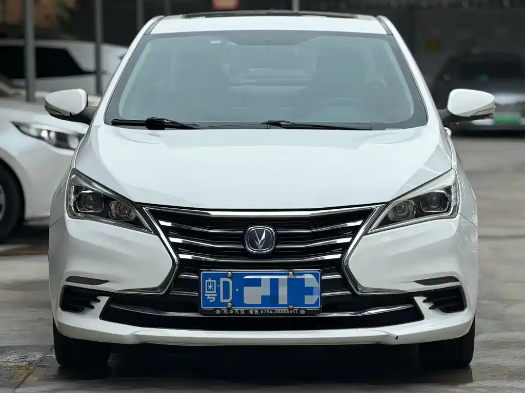 Changan Eado DT 2018 — фото 2