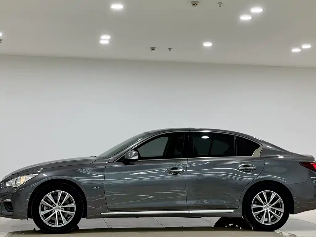 Infiniti Q50L 2018 — фото 3