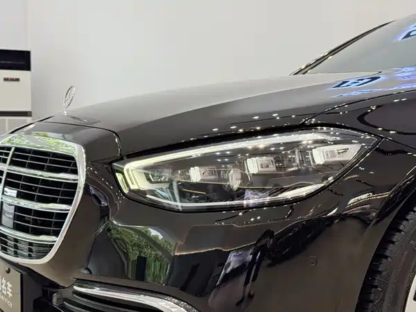 Mercedes-Benz S-Class 2023