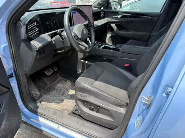 Volkswagen Tiguan L 2024