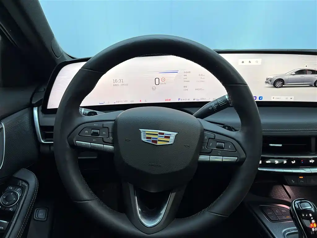 Cadillac CT5 2024 — фото 16