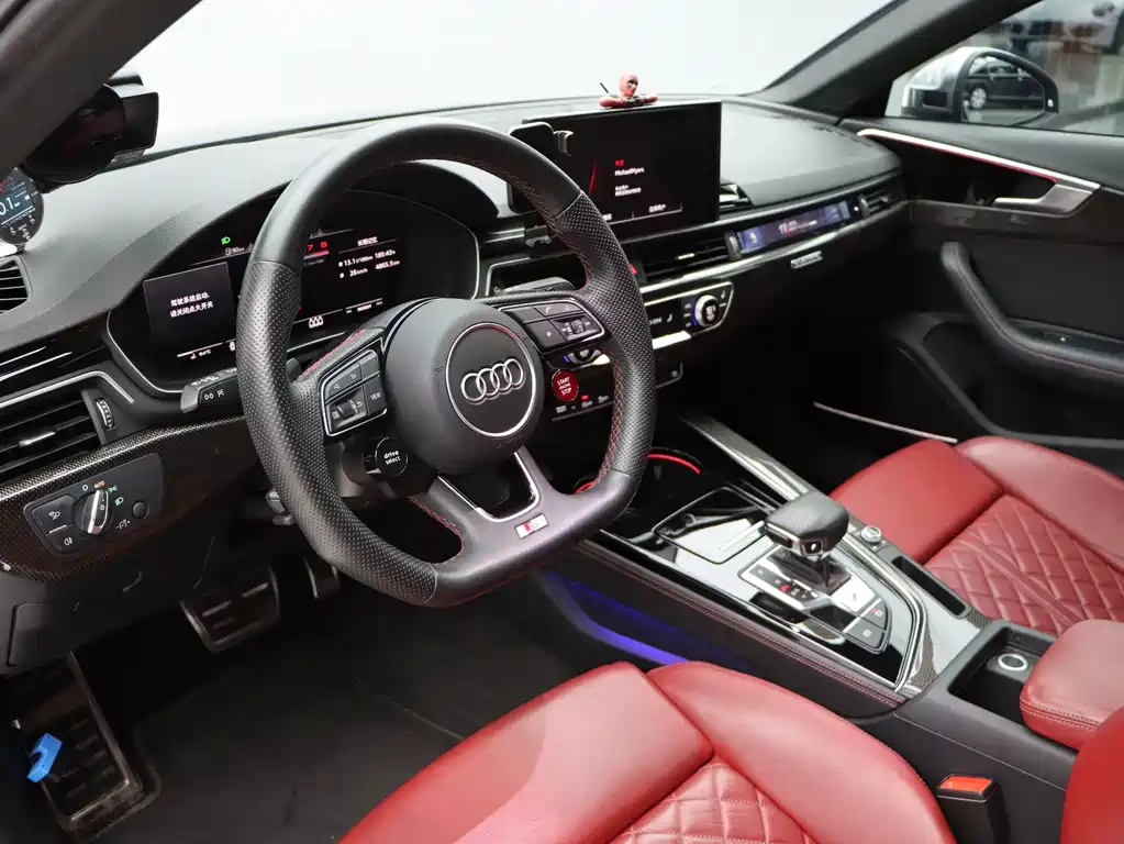 Audi S4 2023 — фото 18