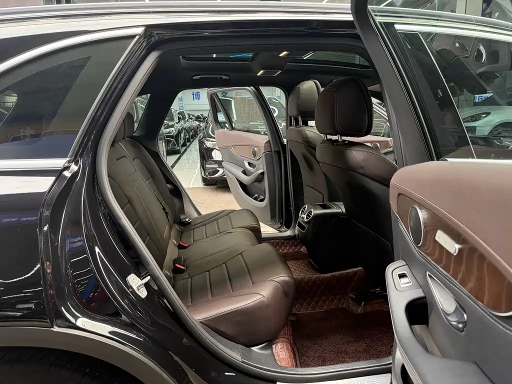 Mercedes-Benz GLC 2021 — фото 15