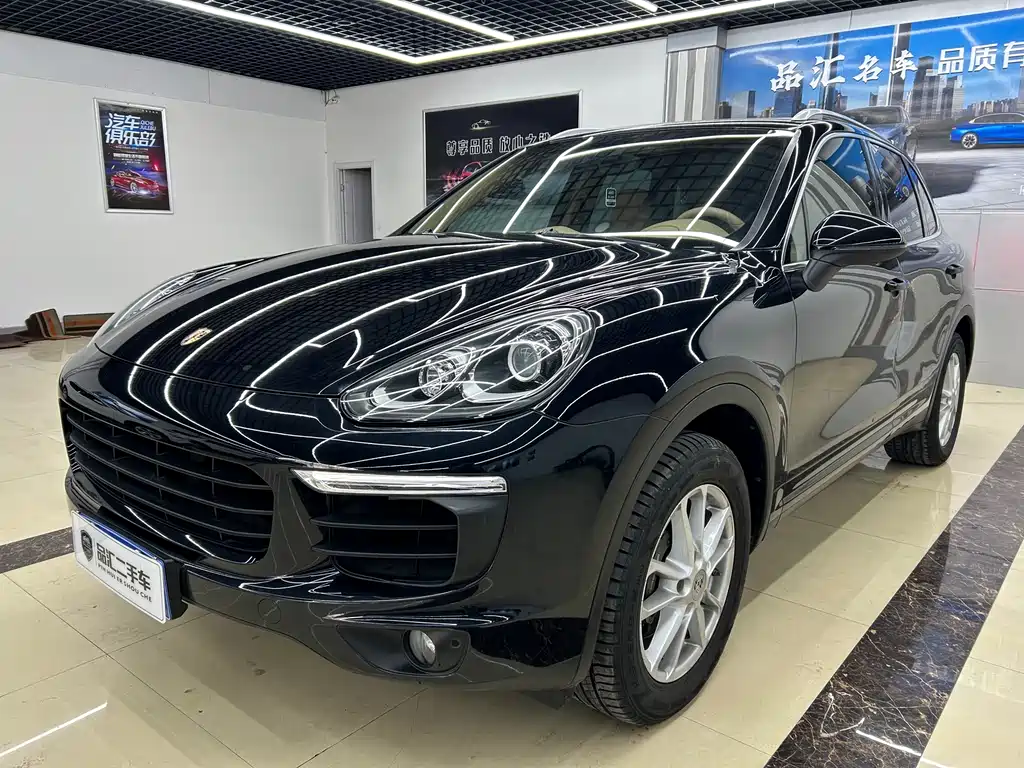 Porsche Cayenne 2016 — фото 1