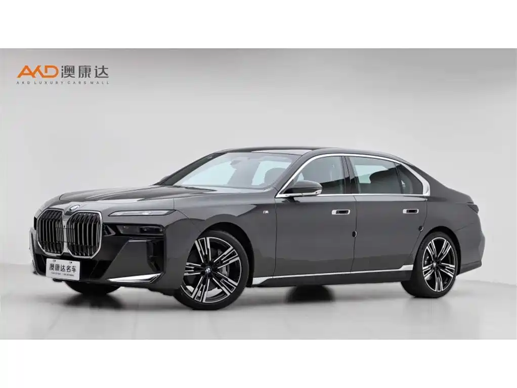 BMW 7 Series 2025 — фото 1