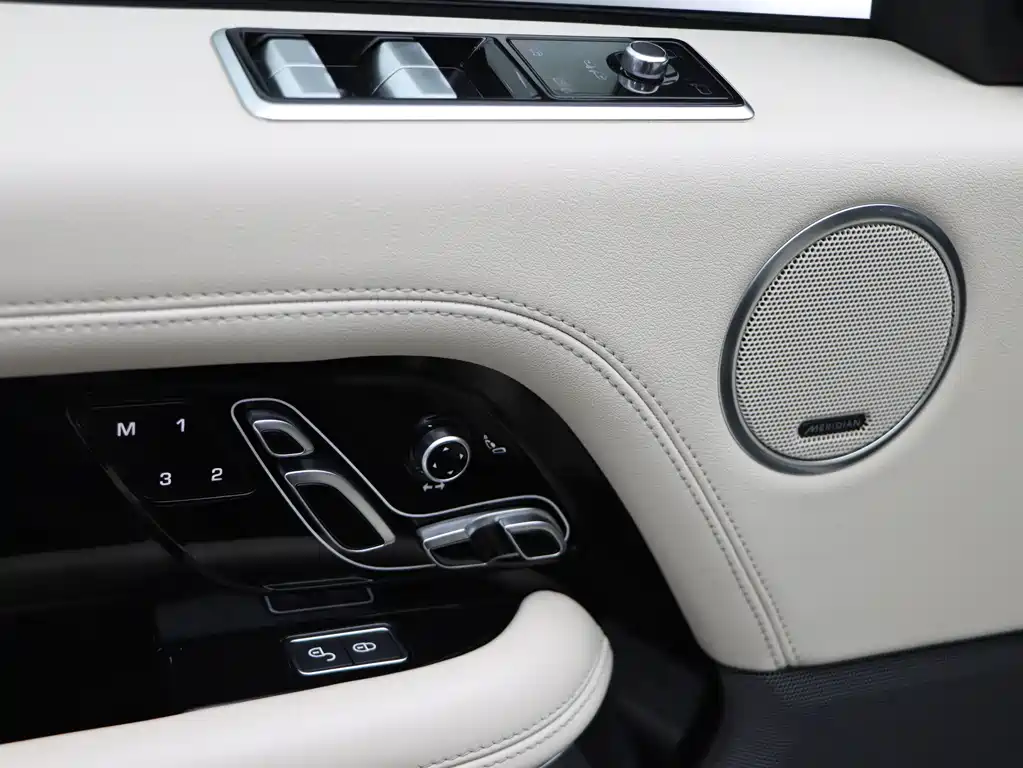 Land Rover Range Rover 2020 — фото 19