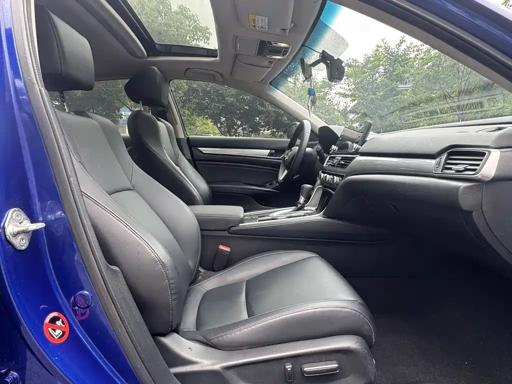 Honda Accord 2019 — фото 13