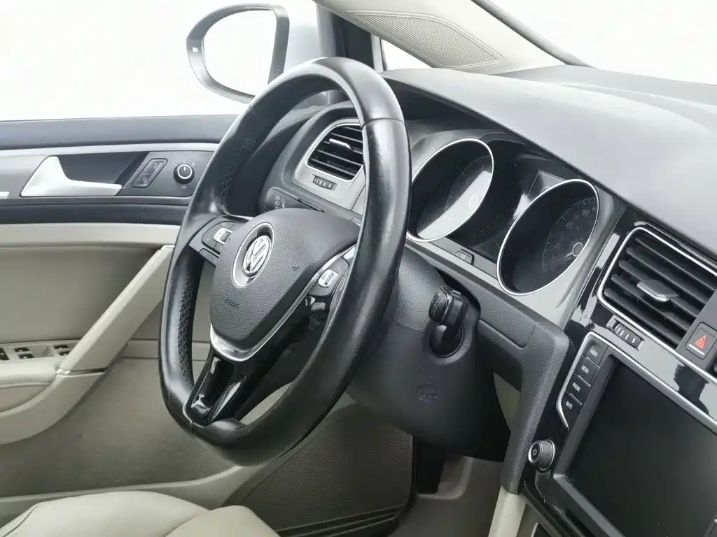 Volkswagen Golf 2015 — фото 22