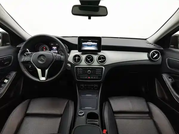 Mercedes-Benz GLA 2016