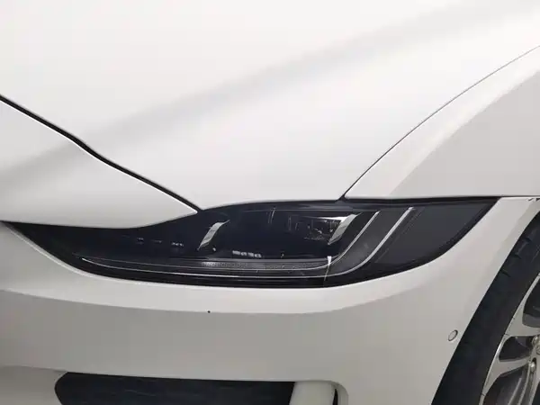 Jaguar XEL 2021