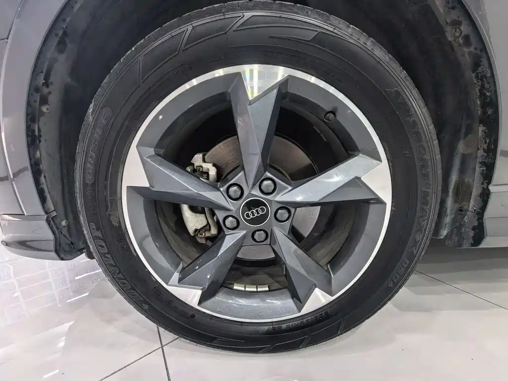 Audi Q3 2023 — фото 10