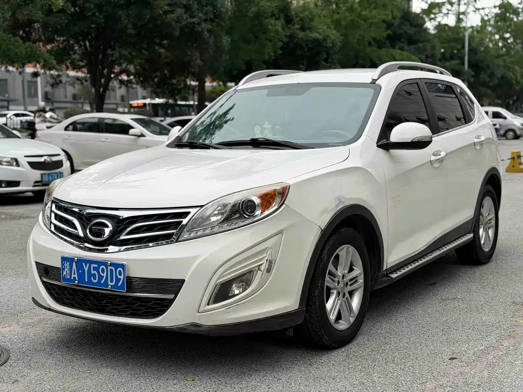 GAC Motor Trumpchi GS5 2014
