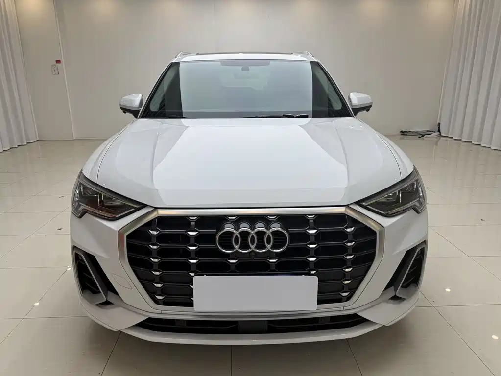 Audi Q3 2023 — фото 2