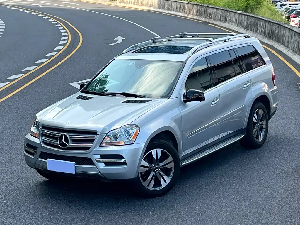 Mercedes-Benz GL-Class 2010 — фото 1