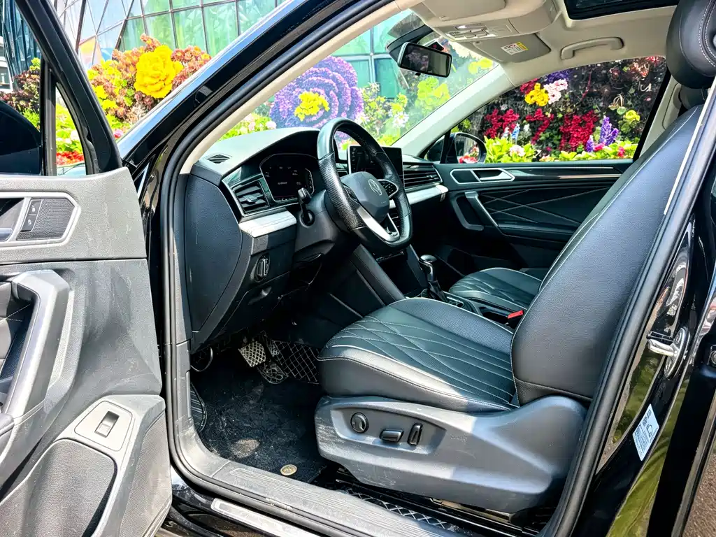 Volkswagen Tiguan L 2021