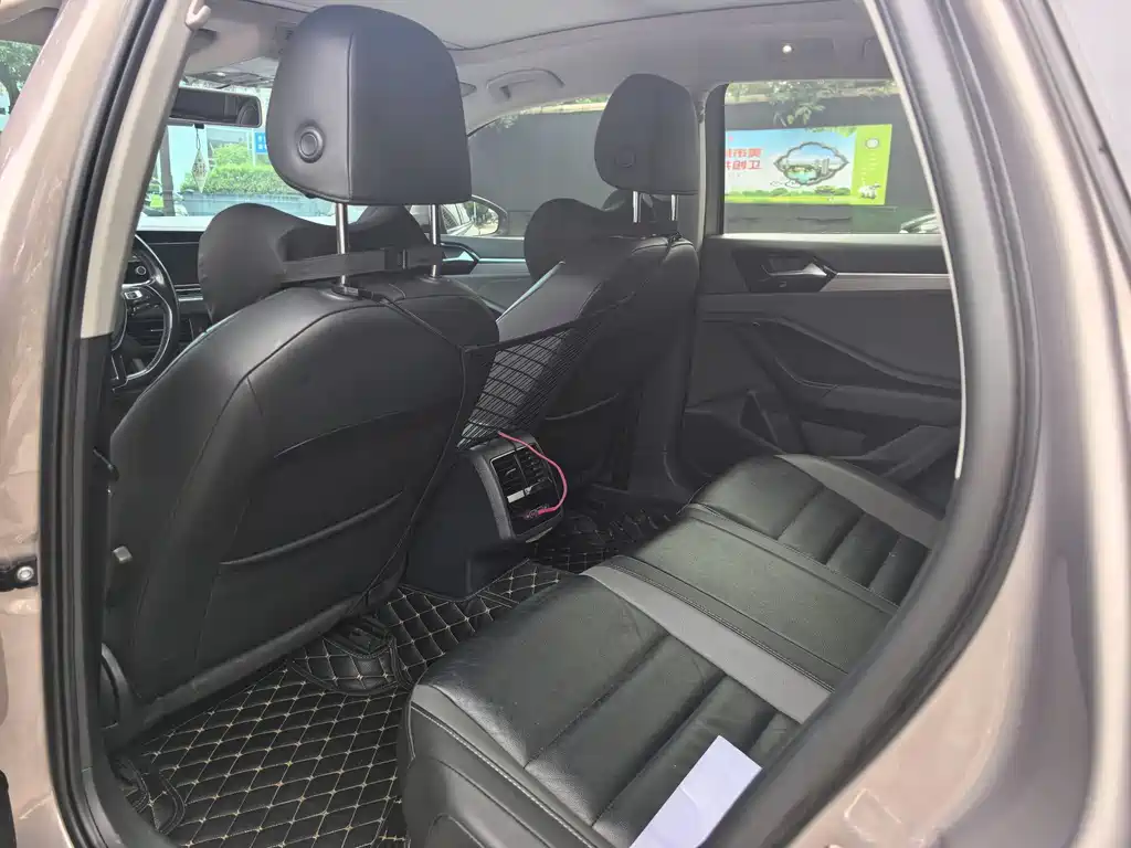 Volkswagen Sagitar 2019