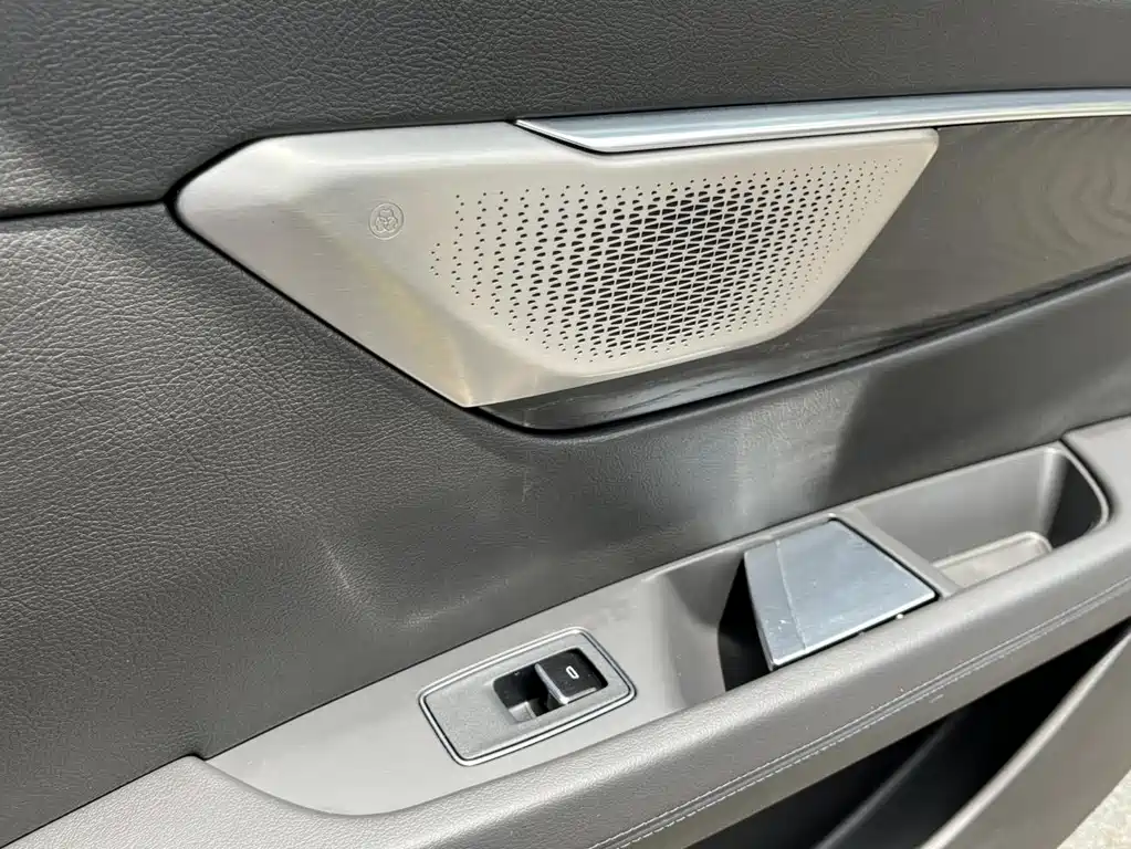 Cadillac CT6 2023 — фото 23