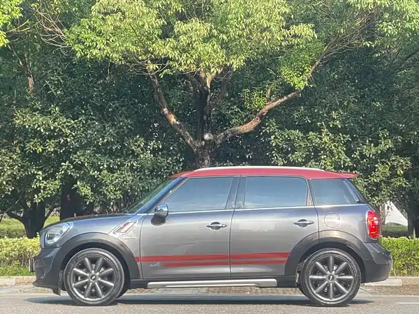 MINI Countryman 2016