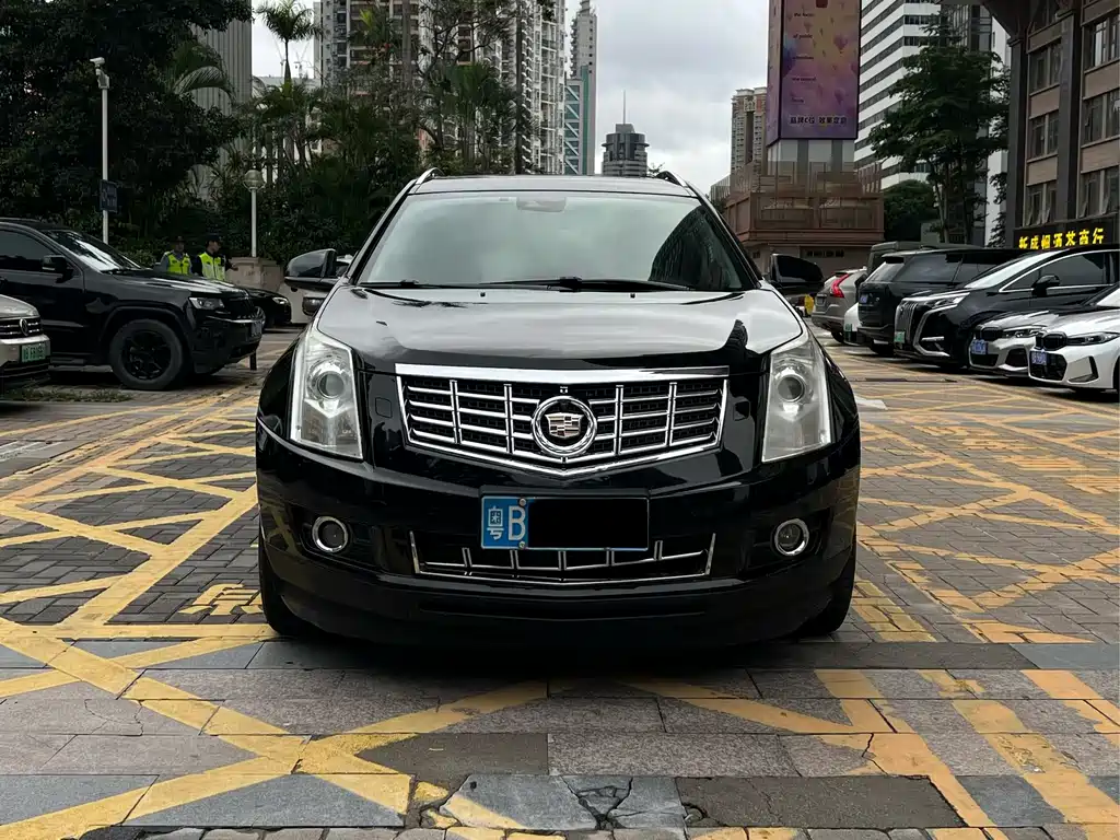 Cadillac SRX 2014 — фото 2