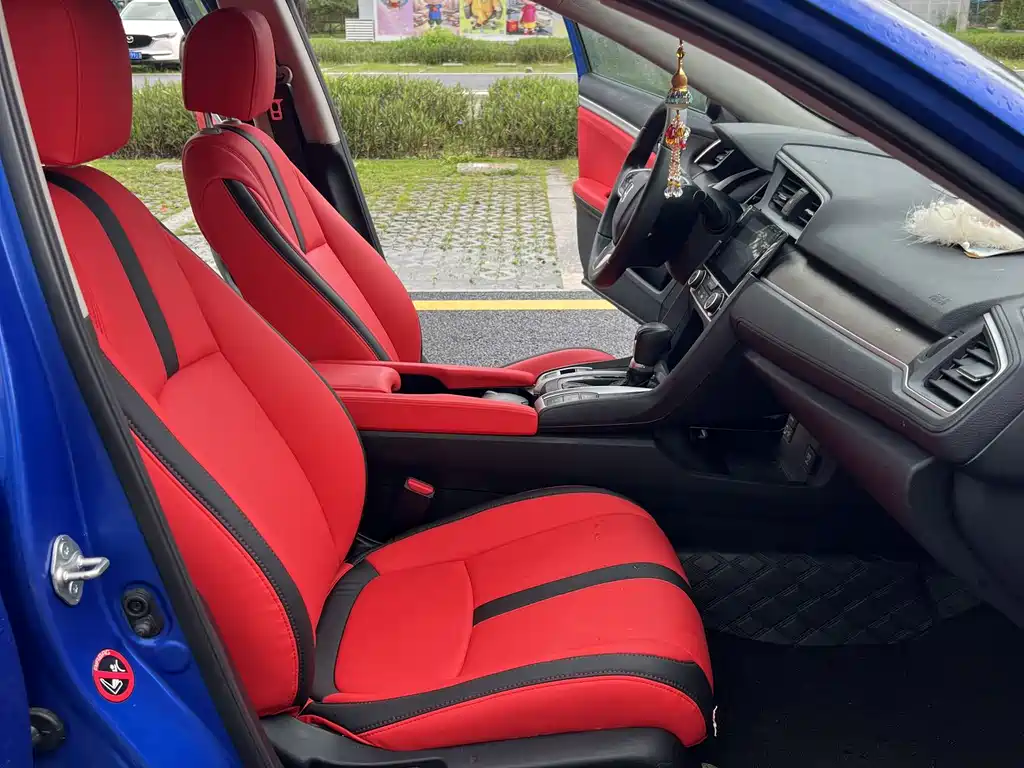 Honda Civic 2019 — фото 12