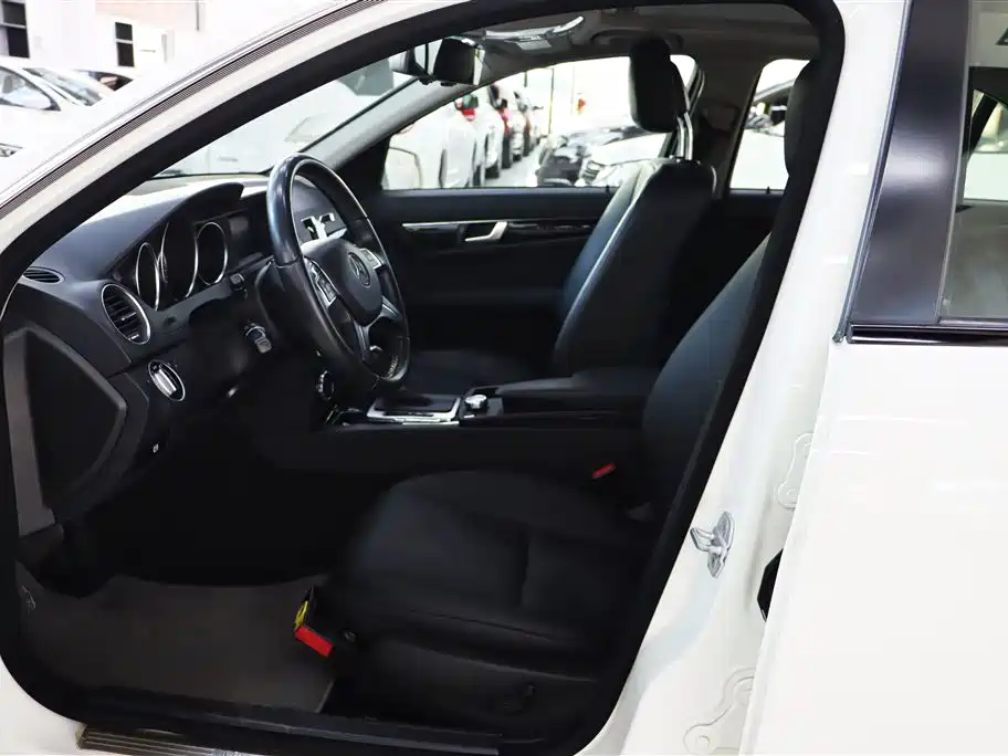 Mercedes-Benz C-Class 2012