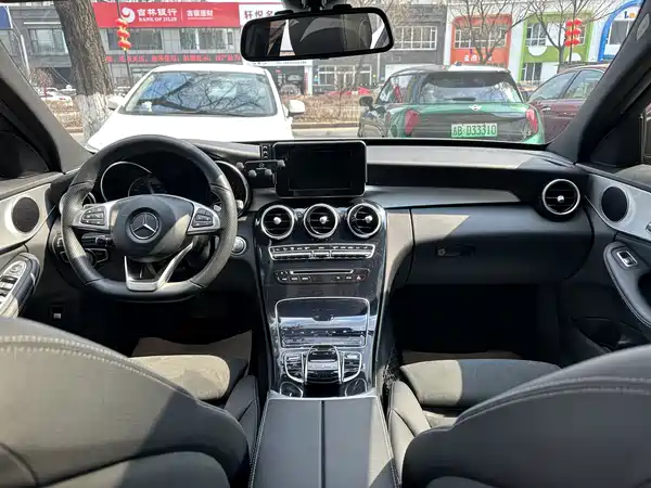 Mercedes-Benz C-Class 2018