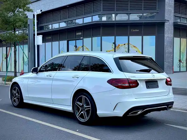 Mercedes-Benz C-Class 2021
