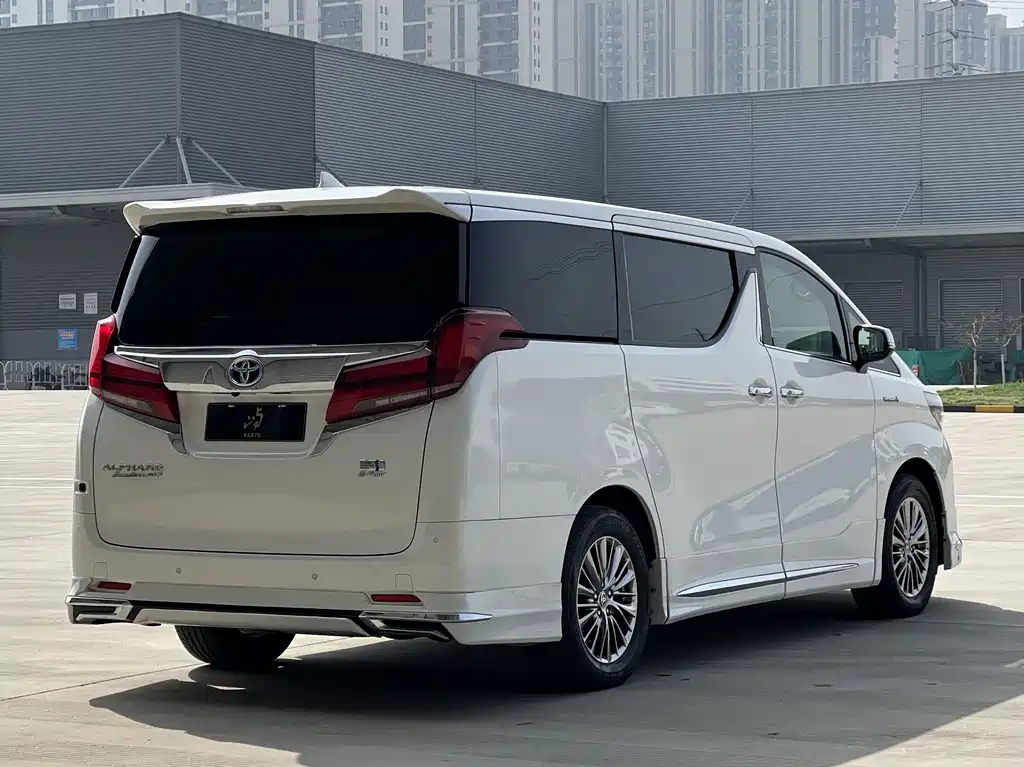 Toyota Alphard 2021 — фото 6