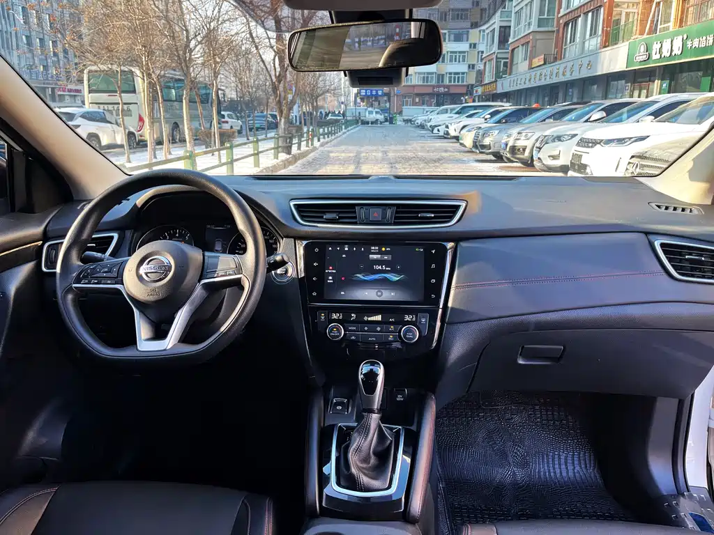 Nissan Qashqai 2022 — фото 8