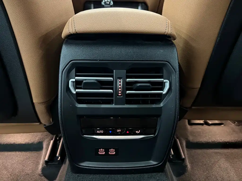 BMW 3 Series 2020 — фото 16