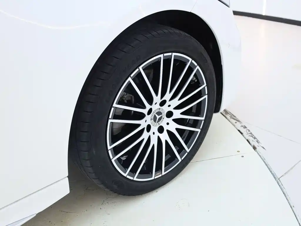 Mercedes-Benz C-Class 2022