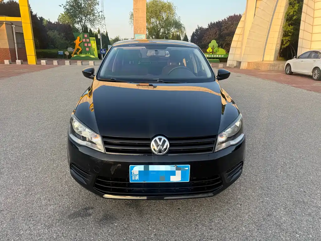 Volkswagen Jetta 2015 — фото 2