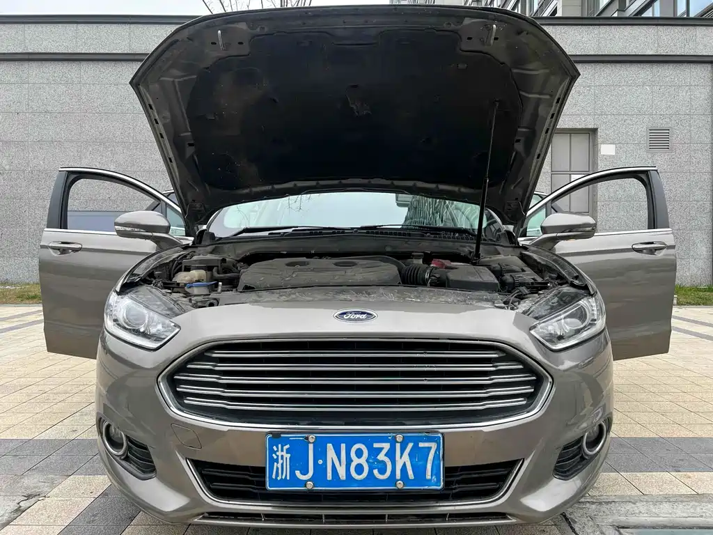 Ford Mondeo 2015 — фото 19