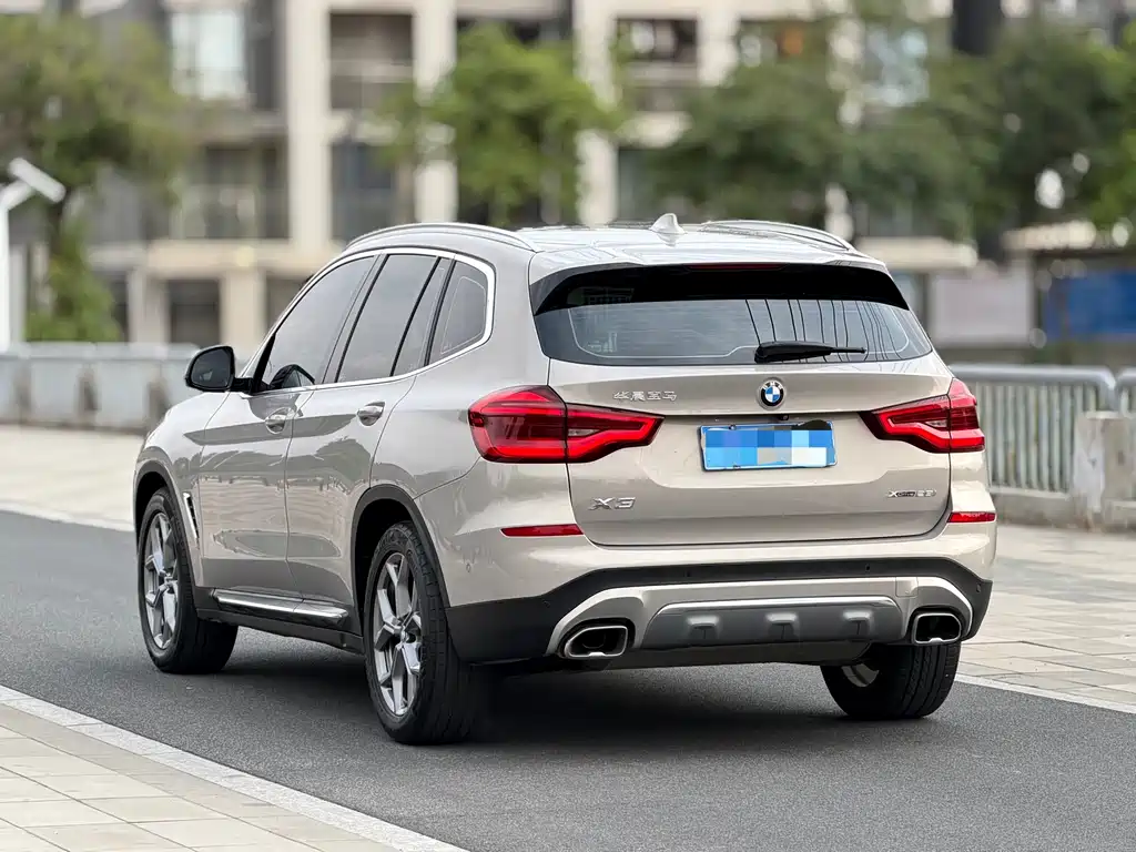 BMW X3 2021 — фото 7