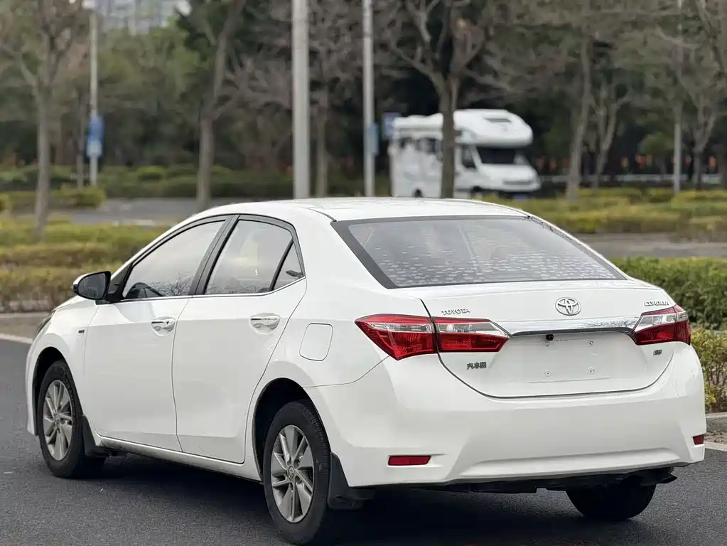 Toyota Corolla 2015