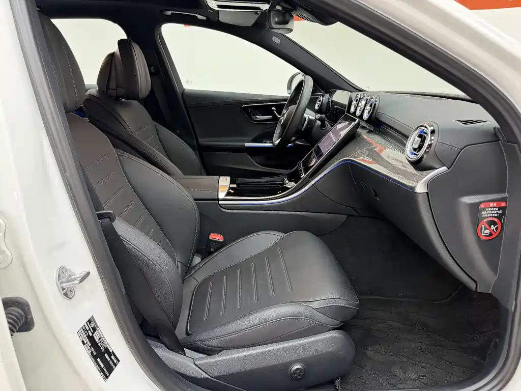 Mercedes-Benz C-Class 2023 — фото 8
