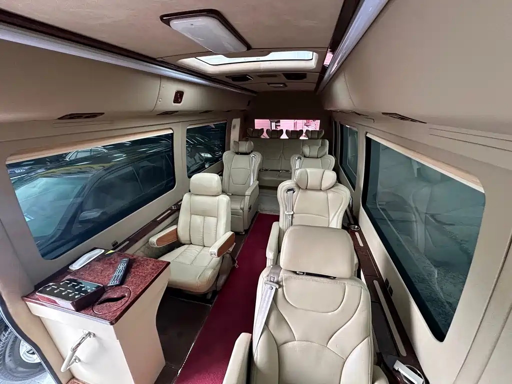 Toyota Coaster 2017 — фото 14