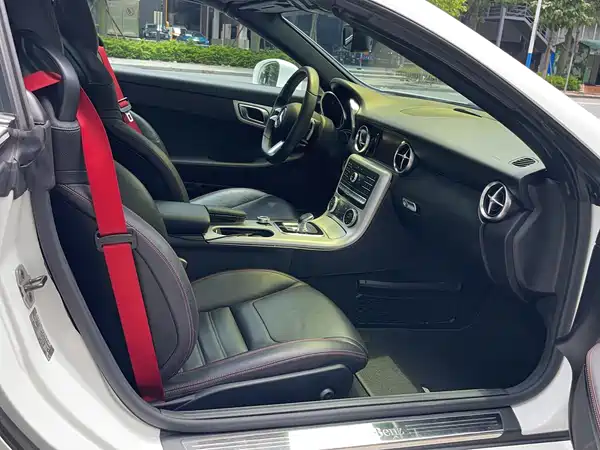 Mercedes-Benz SLC 2018