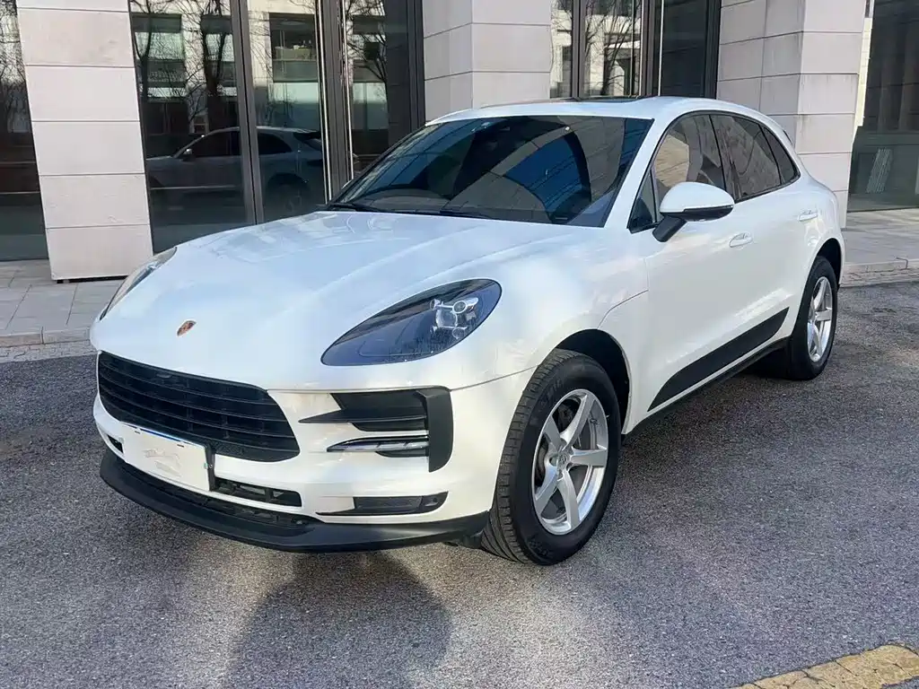 Porsche Macan 2021 — фото 1